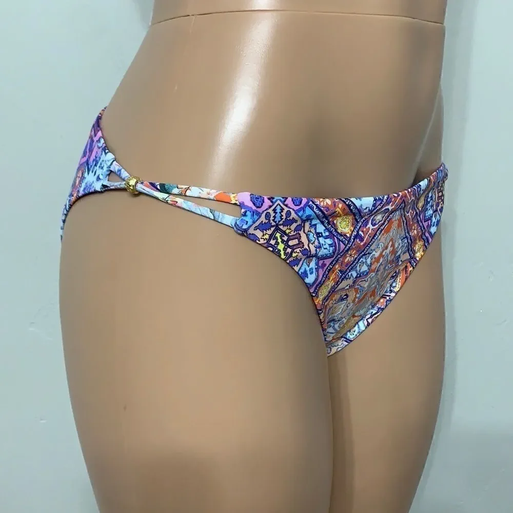 Nanette Lepore bikini set. M-top/L-bottom. NWT